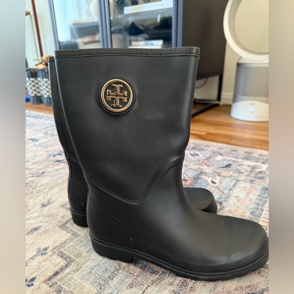 Tory Burch Black Rain Boots size 9
